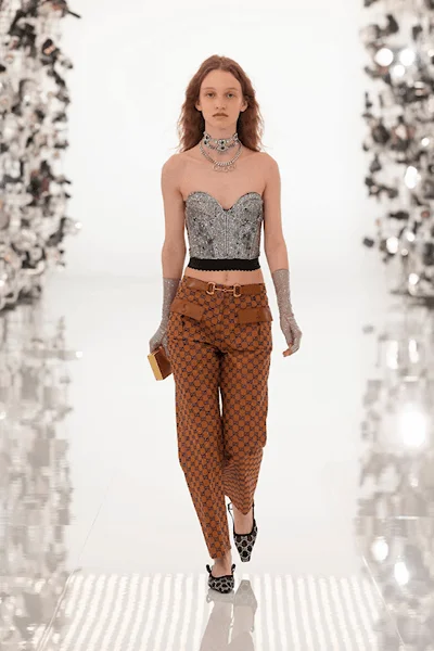 Look 93